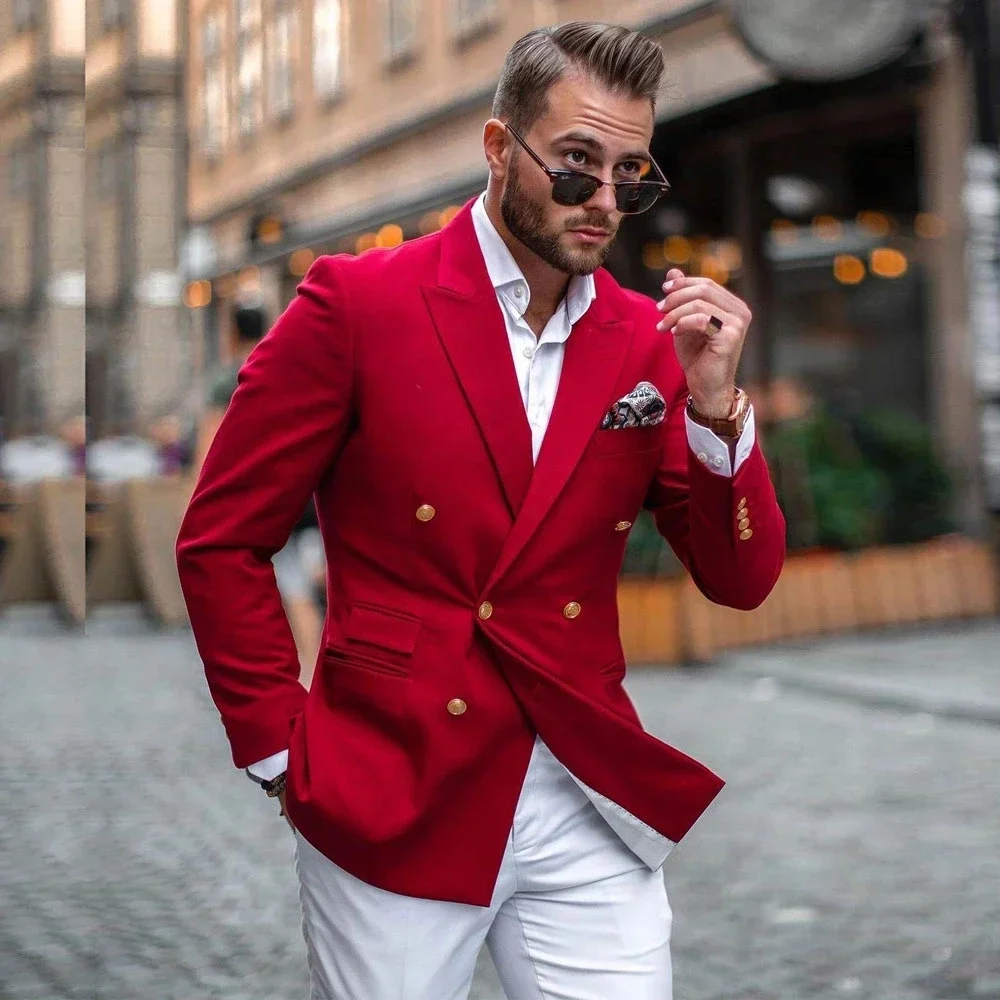 Mens Fashion Blazer - Czerwona marynarka, białe spodnie, dwurzędowy garnitur