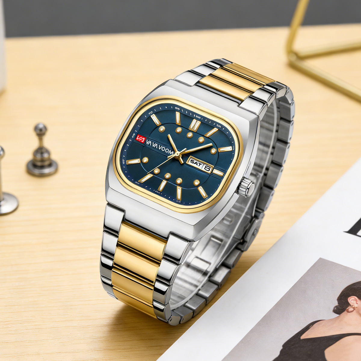 Kwadratowy, nowy, unikalny des – Mens Fashion Watch recenzja i cena