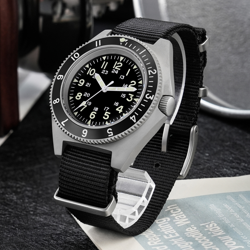 Zegarek kwarcowy Watchdives WD – Mens Fashion Watch recenzja i cena